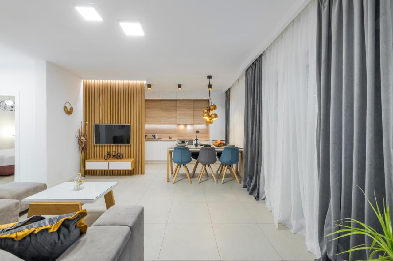 New Deluxe Jacuzzi Apartment Ana ดูบรอฟนิก ภายนอก รูปภาพ