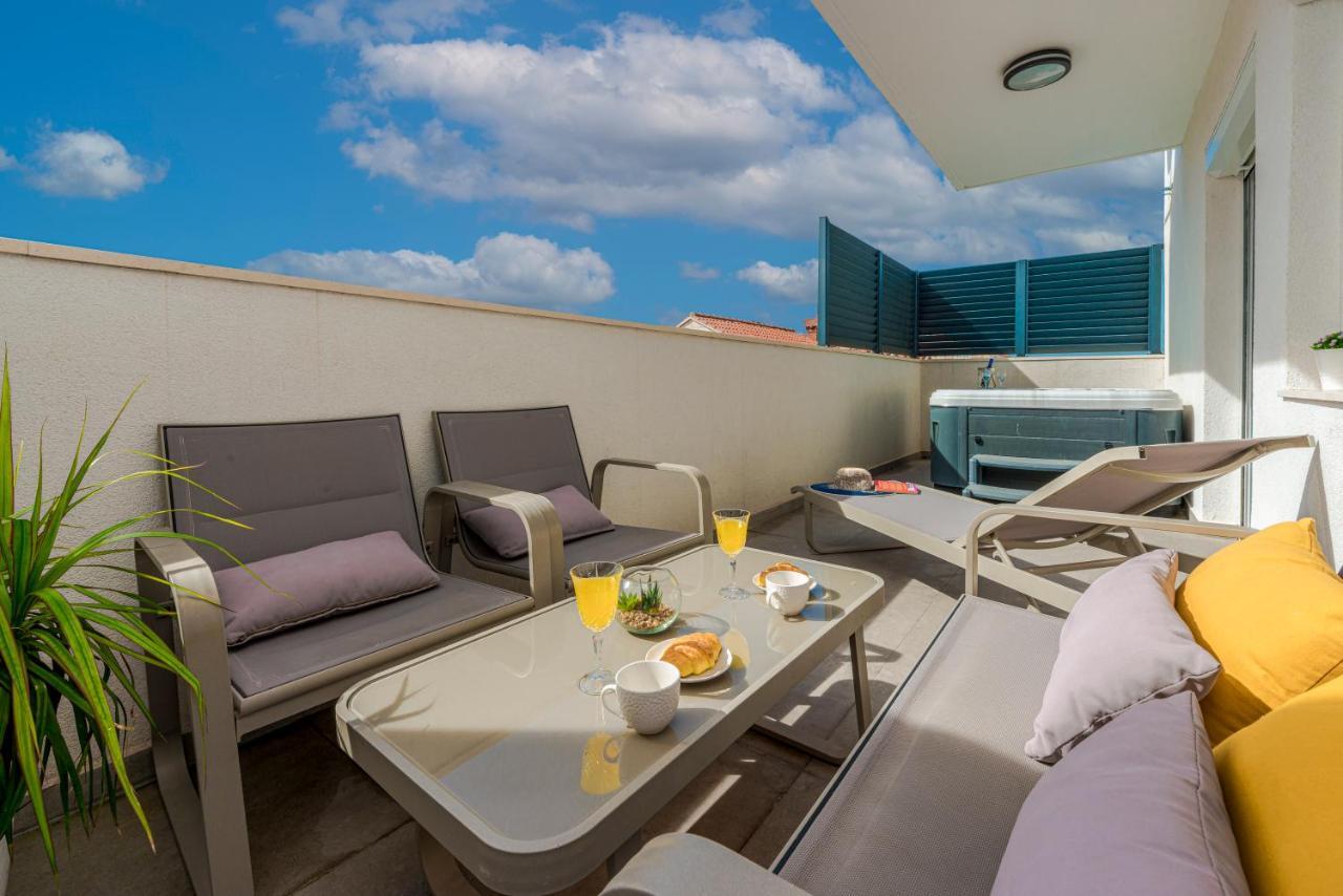 New Deluxe Jacuzzi Apartment Ana ดูบรอฟนิก ภายนอก รูปภาพ