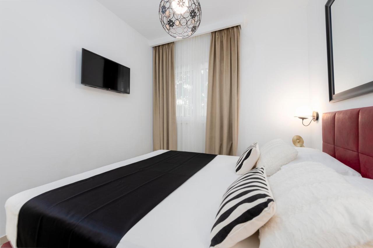New Deluxe Jacuzzi Apartment Ana ดูบรอฟนิก ภายนอก รูปภาพ