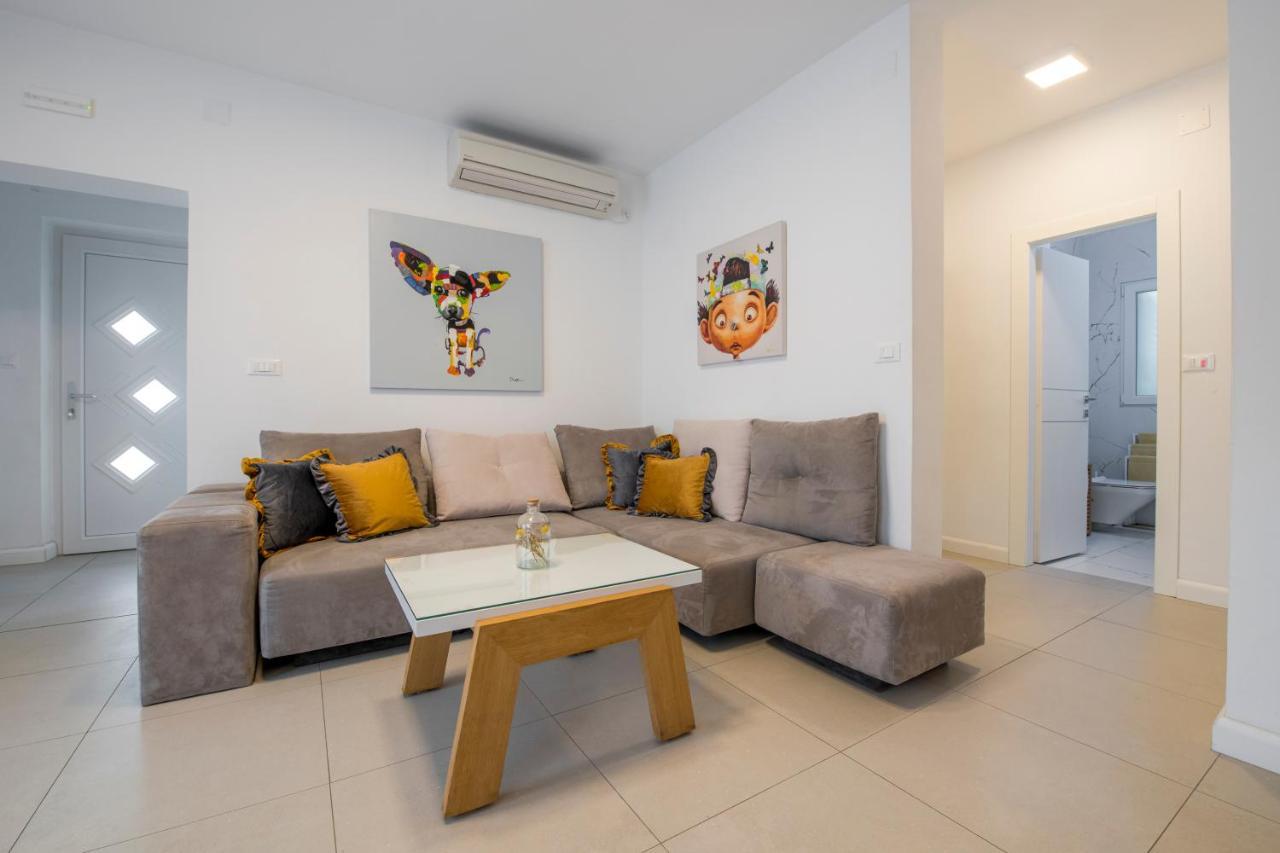 New Deluxe Jacuzzi Apartment Ana ดูบรอฟนิก ภายนอก รูปภาพ