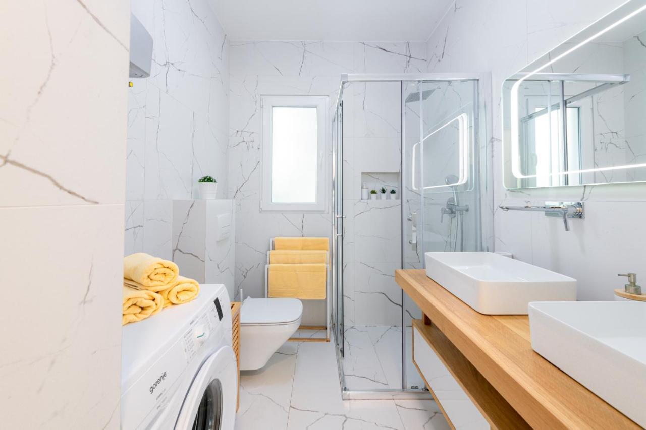 New Deluxe Jacuzzi Apartment Ana ดูบรอฟนิก ภายนอก รูปภาพ