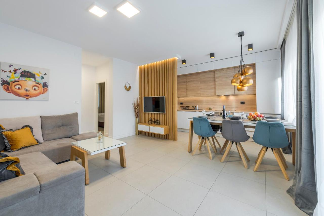 New Deluxe Jacuzzi Apartment Ana ดูบรอฟนิก ภายนอก รูปภาพ