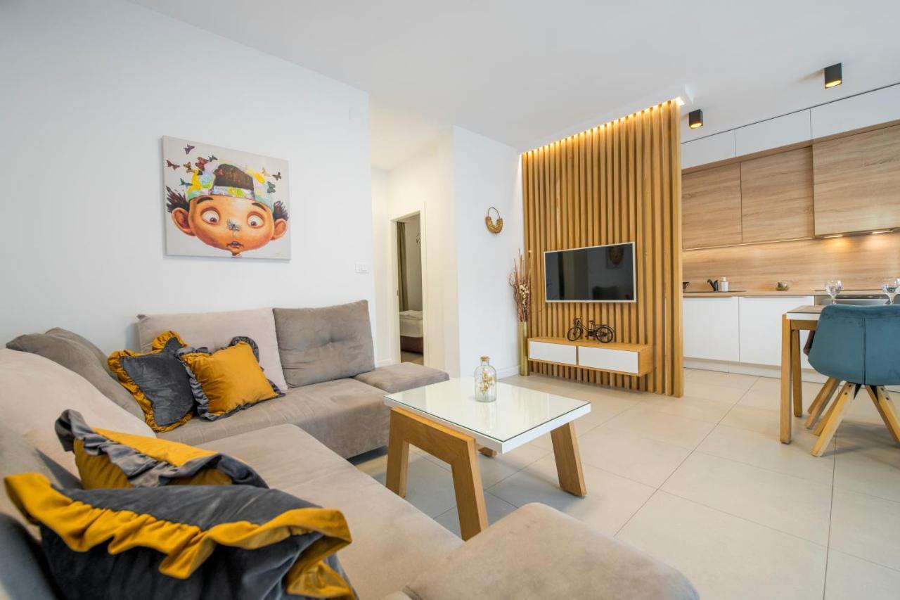 New Deluxe Jacuzzi Apartment Ana ดูบรอฟนิก ภายนอก รูปภาพ